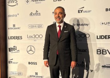 Alcaldes y alcaldesa, reconocidos como líderes mexicanos