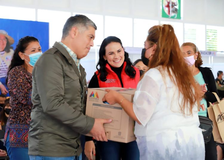 Entrega de apoyos sociales tiene como finalidad mejorar las condiciones de vida de las familias mexiquenses