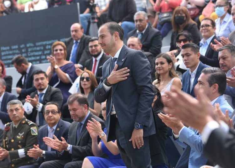 Llama Santiago Creel a denunciar amenazas en contra de legisladores por el sentido de su voto