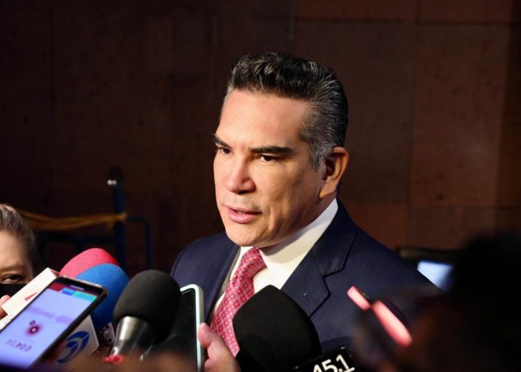 “Va por México” no puede ser una camisas de fuerza al PRI, PAN o PRD: Alejandro Moreno