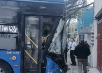 Capacitación de chófer de trolebús deja tres lesionados