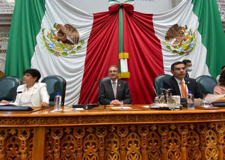 Laura Barrera llama a la “unidad y reconciliación” desde zona de Pirámides en Edomex