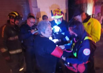 Alcaldía Cuauhtémoc atiende a afectados por derrumbe de inmueble