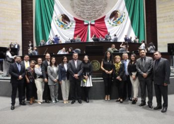 Diputados del PRD reafirman voto en contra de militarización