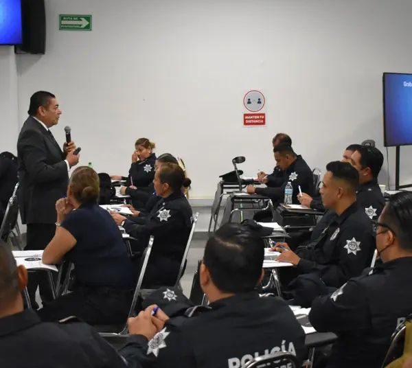Capacitan a Policías y Tránsitos de Monterrey en Derechos Humanos