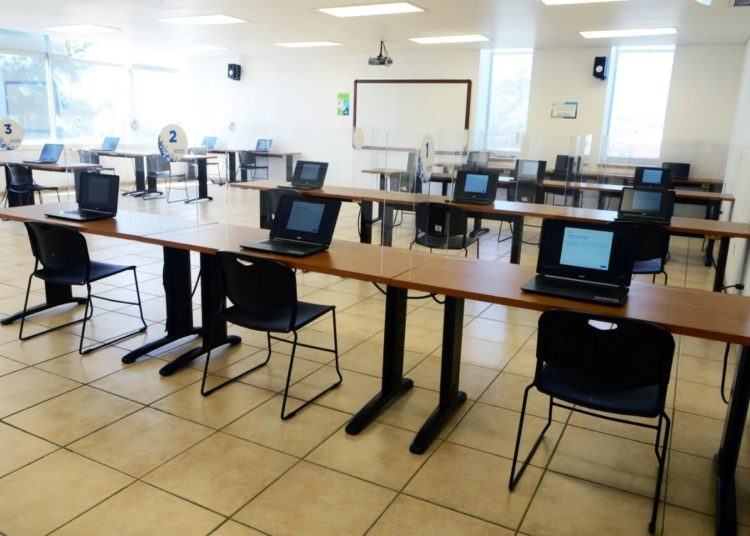 AEFCM renovará más de 30 mil computadoras para reforzar acceso a plataformas digitales