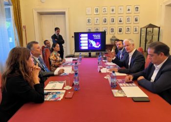 Firman Alfredo Del Mazo y Asociación Económica de México en Italia convenio para fortalecer relaciones comerciales y culturales