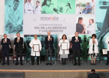 Reconoce Alfredo Del Mazo Maza labor de médicas y médicos al proteger y atender la salud de los mexiquenses