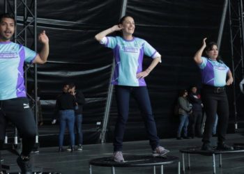 Rompen récord de la Clase de Trampolines Fitness más grande del mundo en CDMX