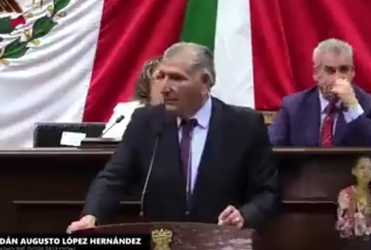 Adán Augusto López informa que investigan a Felipe Calderón por venta de armas a la delincuencia