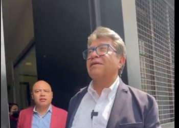 Monreal denuncia penalmente a Layda Sansores