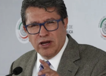 Monreal advierte que su límite es la dignidad: ‘si hay persecución nada tengo que hacer en Morena’