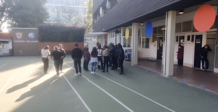 Muere alumno ahogado durante clase de natación en Colegio Williams