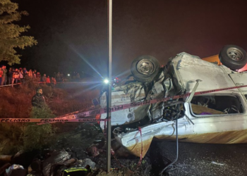 Volcadura de ‘Combi’ en Arco Norte deja 8 muertos