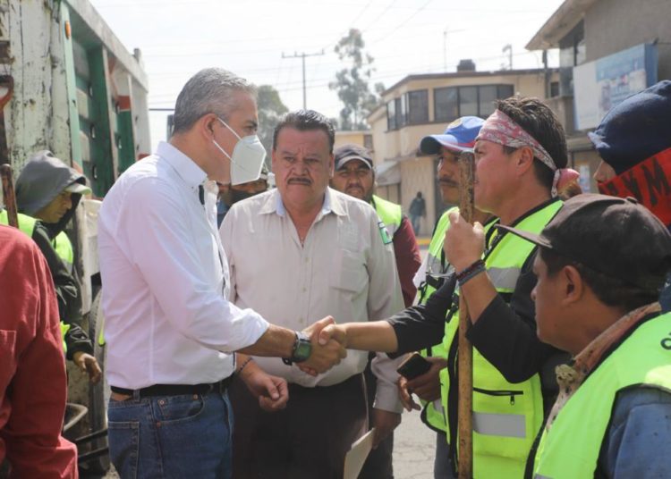 Ecatepec inicia programa de bacheo de  calles y avenidas