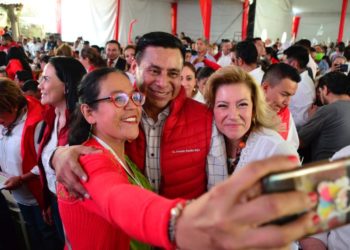 Fernando González, legislador de puertas abiertas y solidario con la población