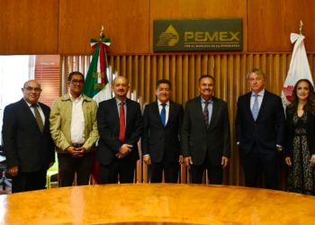 PEMEX y New Fortress Energy formalizan contrato para reactivar Lakach