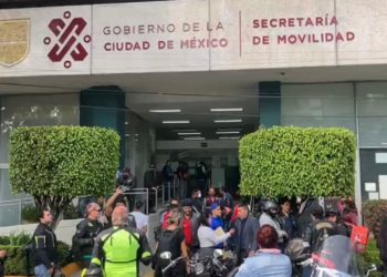 Al menos 9 detenidos y 18 motos aseguradas tras marcha en contra del nuevo reglamento de Semovi para motociclistas