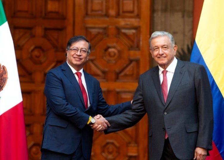 AMLO recibe a Gustavo Petro presidente de Colombia en Palacio Nacional