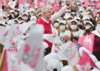 Reconoce Gobernador Alfredo Del Mazo Maza a las mujeres por ser elemento importante de sus familias