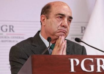 Murillo Karam sale del hospital para ser trasladado al Reclusorio Sur