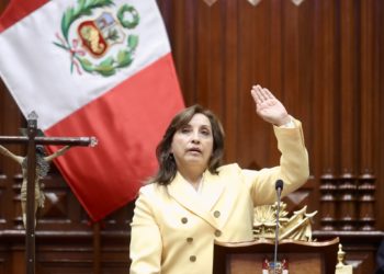 Perú llama a consulta a embajador en México por “injerencia” de AMLO en asuntos internos