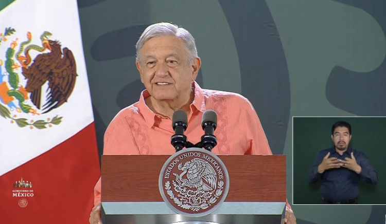 López Obrador felicita a embajador en Perú; “timbre de orgullo ser persona non grata”