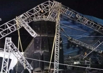 Se desploma escenario durante posada comunal en municipio de Hidalgo