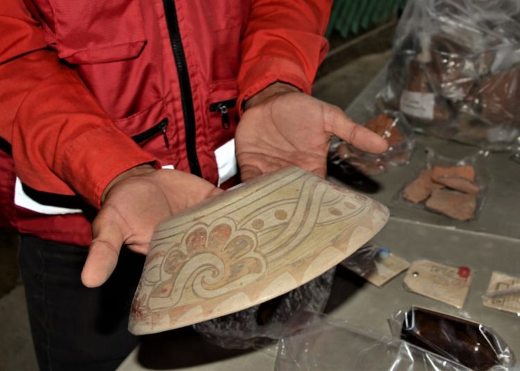 Arqueólogos descubren otro tramo de la vieja Carretera Panamericana, en el Cetram Indios Verdes