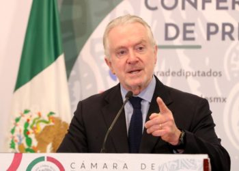 AMLO quiere entrar por la puerta de atrás en el tema electoral: Creel Miranda