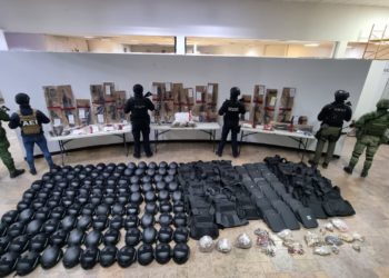 Aseguran autoridades de los 3 niveles de gobierno arsenal en Ciudad Juárez