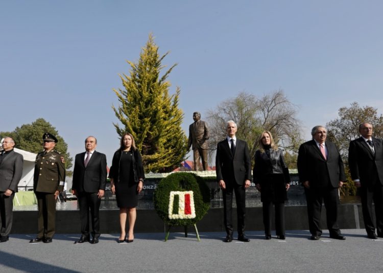 Encabeza Alfredo Del Mazo Maza ceremonia por el IV Aniversario Luctuoso del Exgobernador Alfredo Del Mazo González