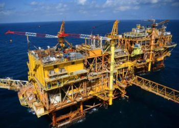 Por segundo mes, barrera de producción de Pemex supera un millón 800 mil barriles