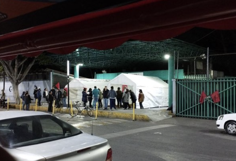 Estalla huelga en los 20 planteles del Colegio de Bachilleres de CDMX