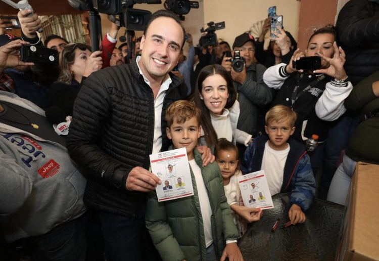 Respaldan a Manolo Jiménez más de 500 mil coahuilenses en cierre de precampaña