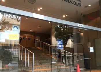 Autoridad Educativa Federal licita contrato de limpieza en fast track