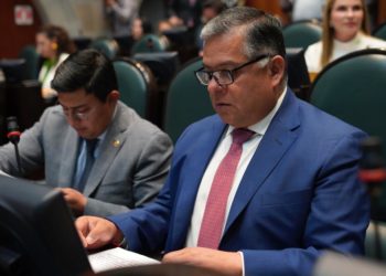 Protegen diputados priistas salario de servidores públicos en el Edoméx