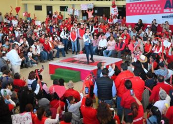 El priismo mexiquense tiene una precandidata que sabe hacer lo que le toca