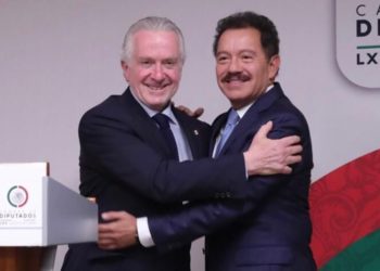 En San Lázaro Ignacio Mier y Santiago Creel reeditan el “Abrazo de Acatempan”, versión parlamentaria