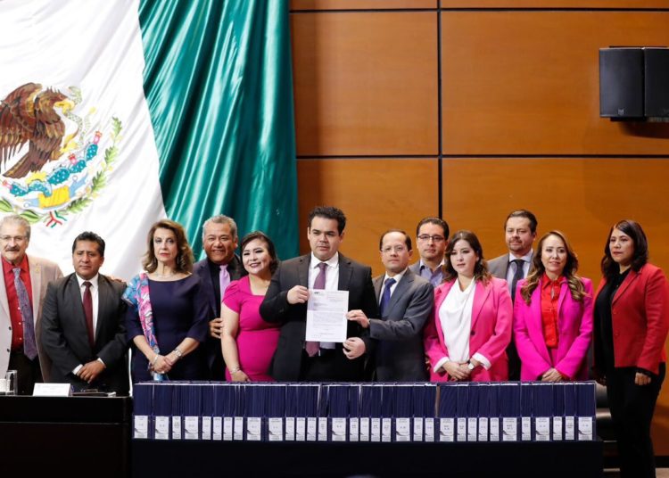 PRD continuará denunciado irregularidades en las que ha incurrido el Gobierno Federal