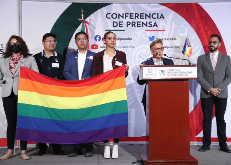Conmina PRI a aprobar reformas en materia de derecho a la salud de todas las personas de la diversidad sexual