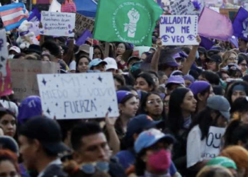 90 mil mujeres marchan en la CDMX en el Día Internacional de las Mujeres
