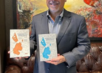 Presenta Humberto Armenta nuevo libro sobre la gestión hídrica en el Valle de México