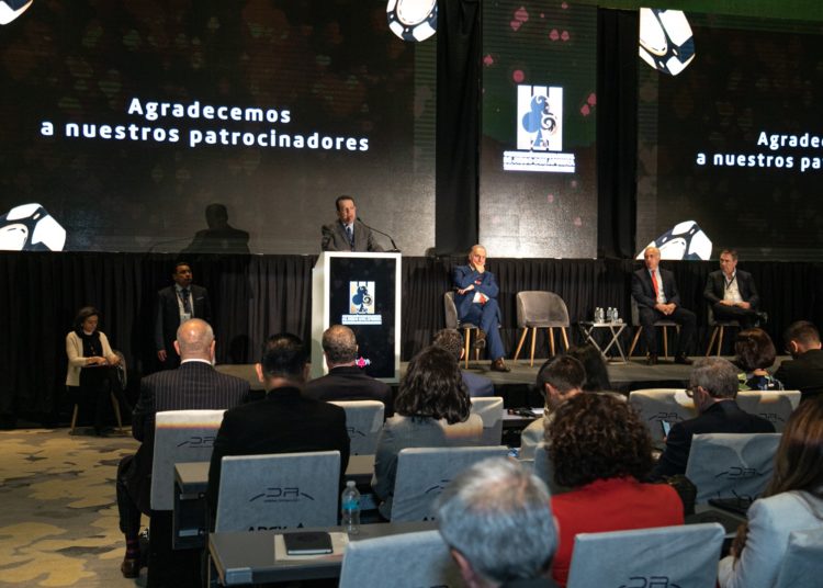 Tiktoker contratado para manejar redes sociales de la SCJN genera polémica por su salario