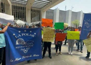 Personal de la Armada de México detiene a siete personas presuntamente integrantes de un grupo delictivo en el estado de Colima