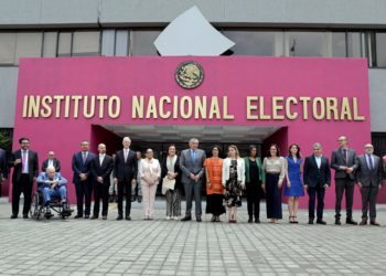 INE y Adán Augusto López garantizan elecciones libres
