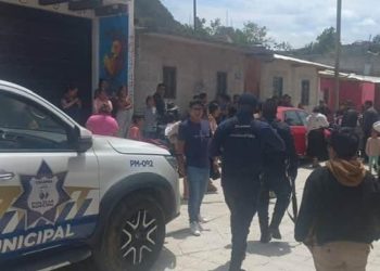 Grupos civiles se enfrentan a balazos en San Cristóbal, Chiapas