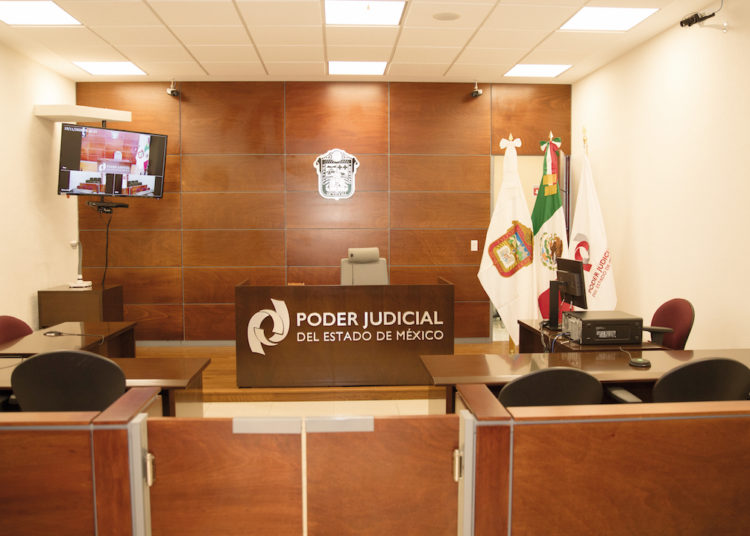 Postergan juicio por falsificación contra Jacobo Kurzon ante inasistencia del MP