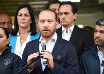 Capitalinos palomean administración de Santiago Taboada: CE Research