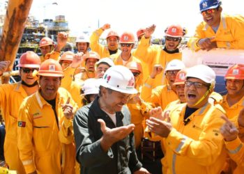 Tabasco aporta el 50% de la producción de petróleo de México